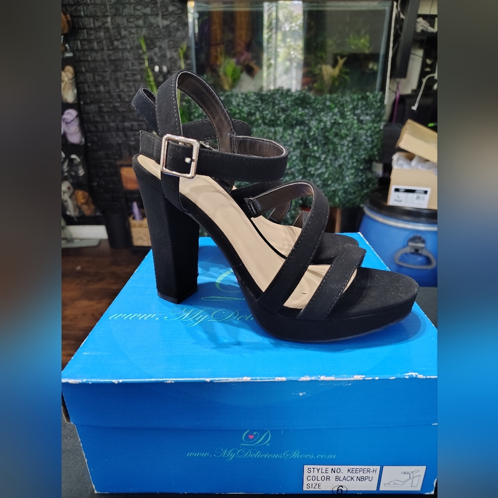 Elegant Black Strappy Heels